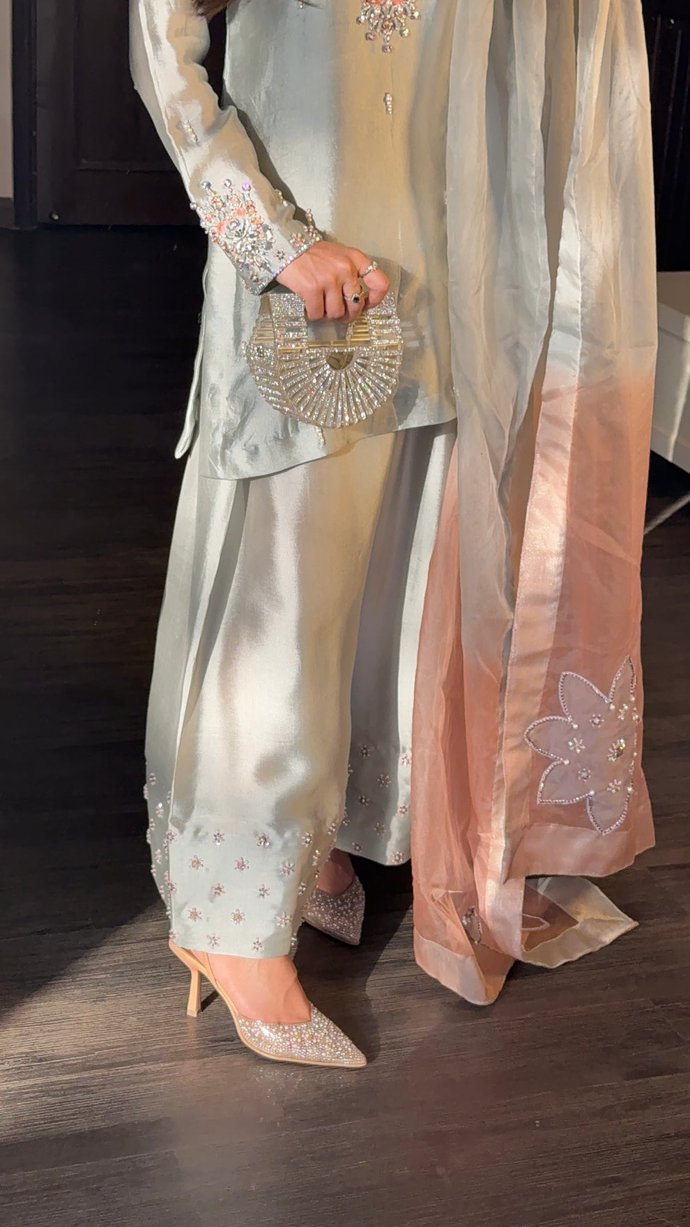 Ivory Mint alternate view