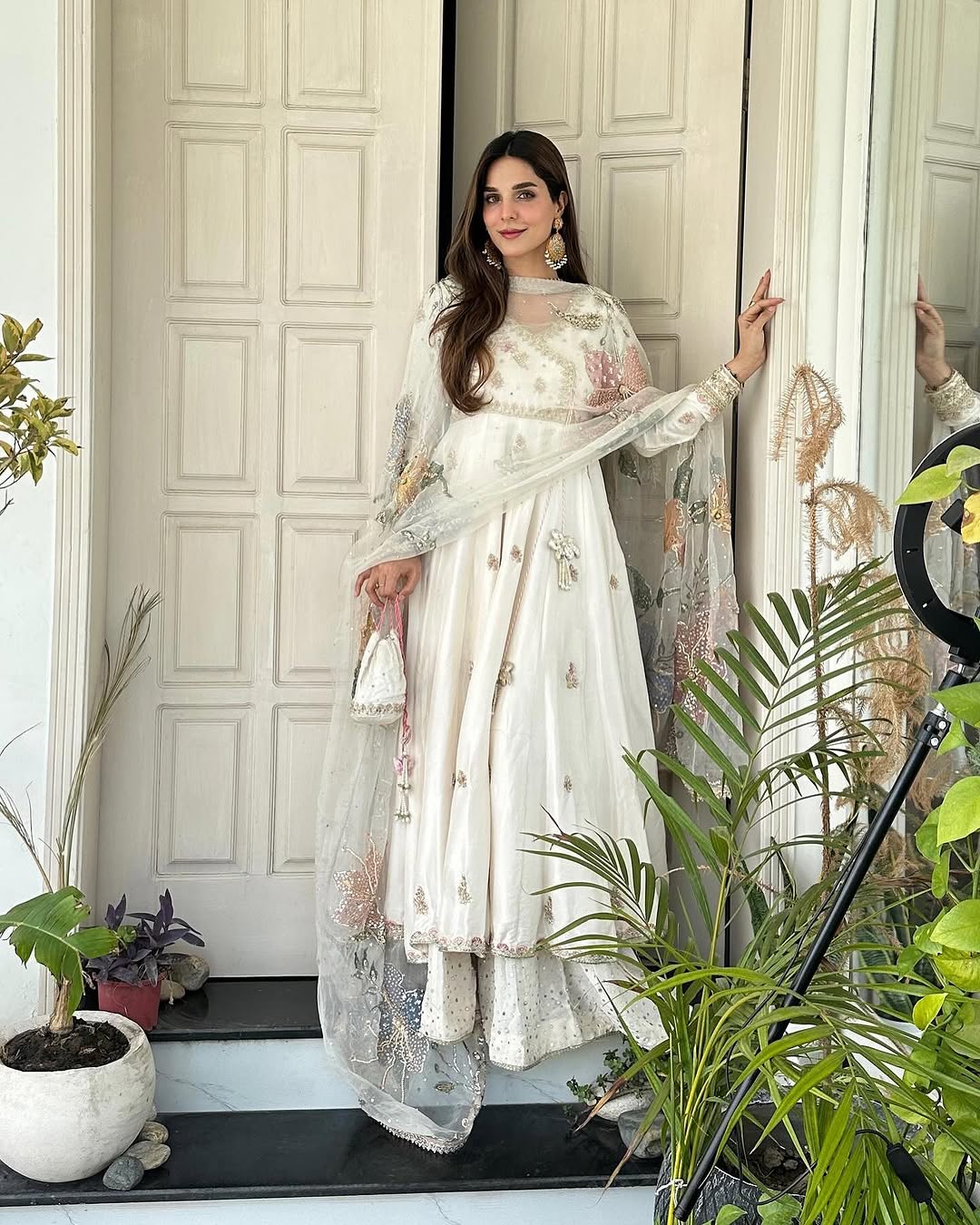 JANNAT - Hand Made peshwas alternate view