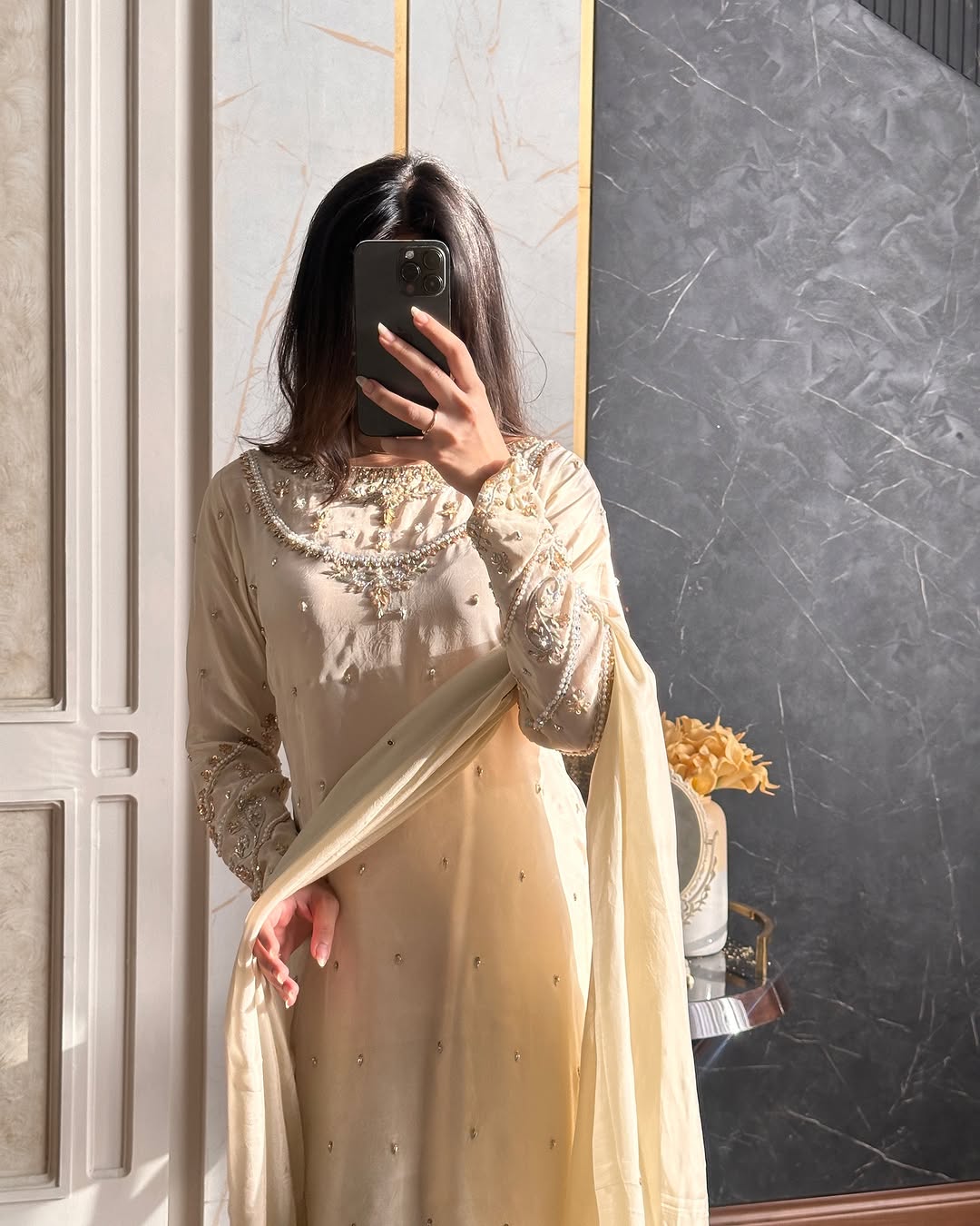 CREAM KURTA alternate view