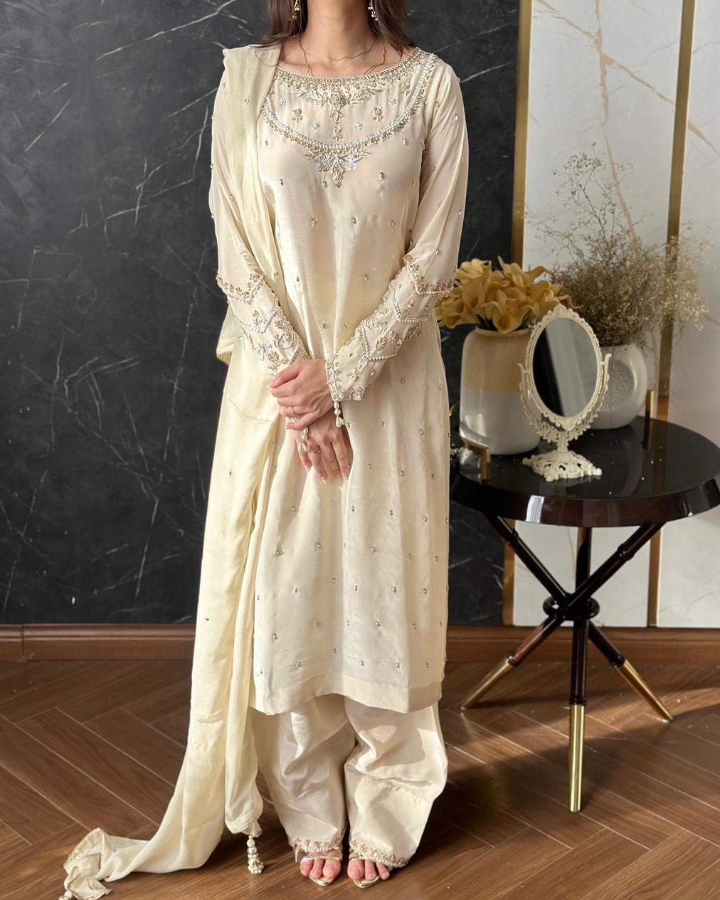 CREAM KURTA